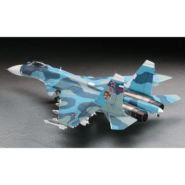 E35 スホーイ Su-33 フランカーD | ハセガワ HASEGAWA | 飛行機,大戦後