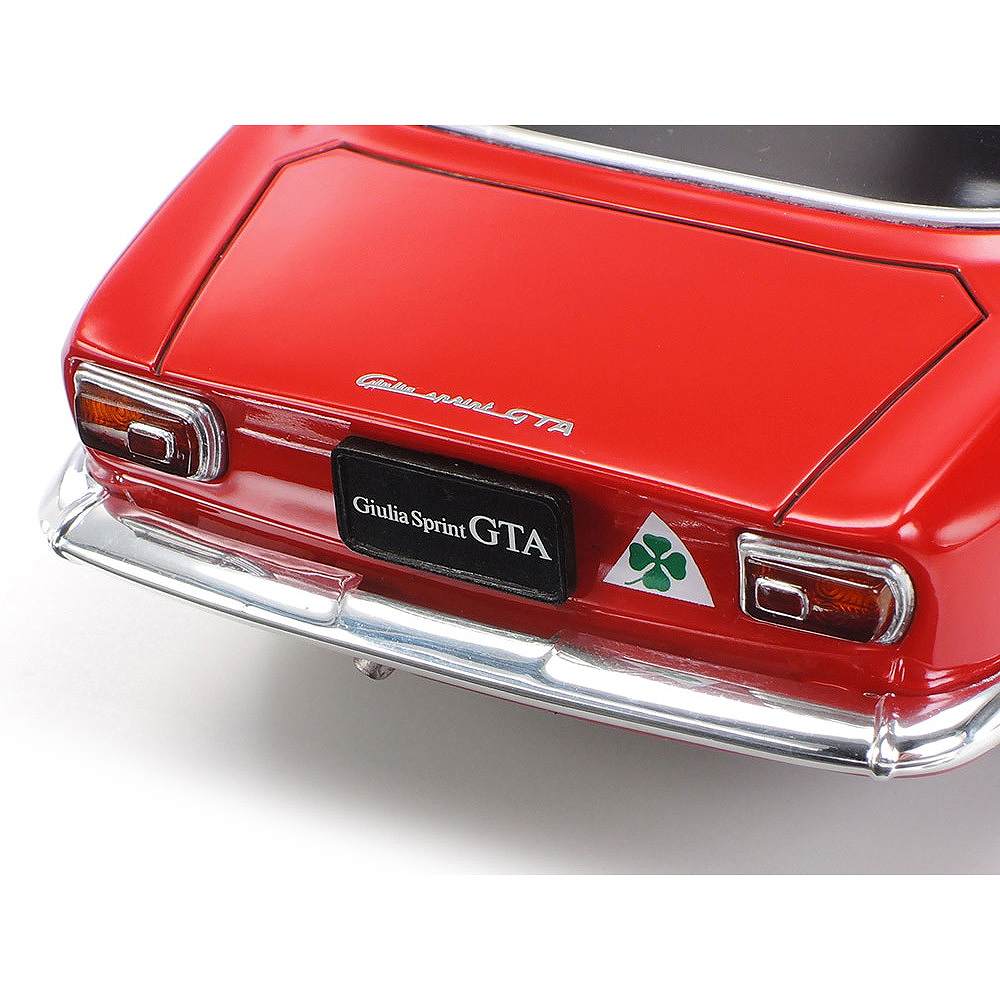 アルファロメオ 1750GTV ALFA ROMEO 1/24スケール　ジャンク アルファロメオ 1750GTV ALFA ROMEO 1/24スケール - メルカリ