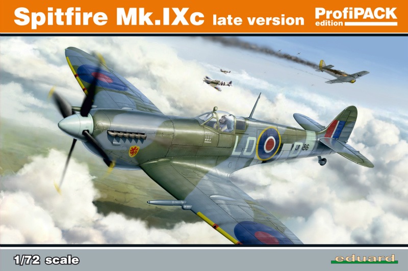 70121 スーパーマリン スピットファイア Mk.IXc 後期型 プロフィパック