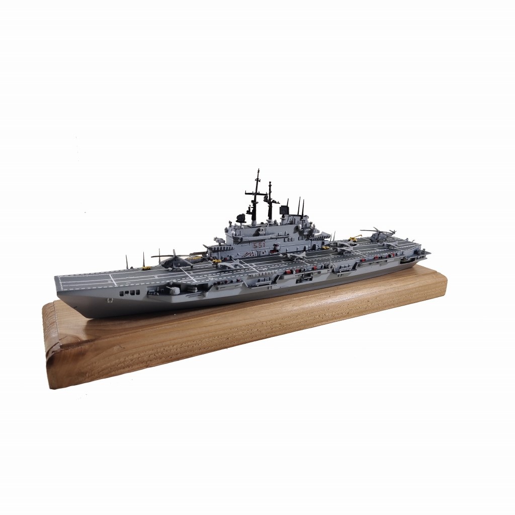 DM-005 �Ҷ���� ���祼�åڡ�����Х�ǥ� C-551 Giuseppe Garibaldi