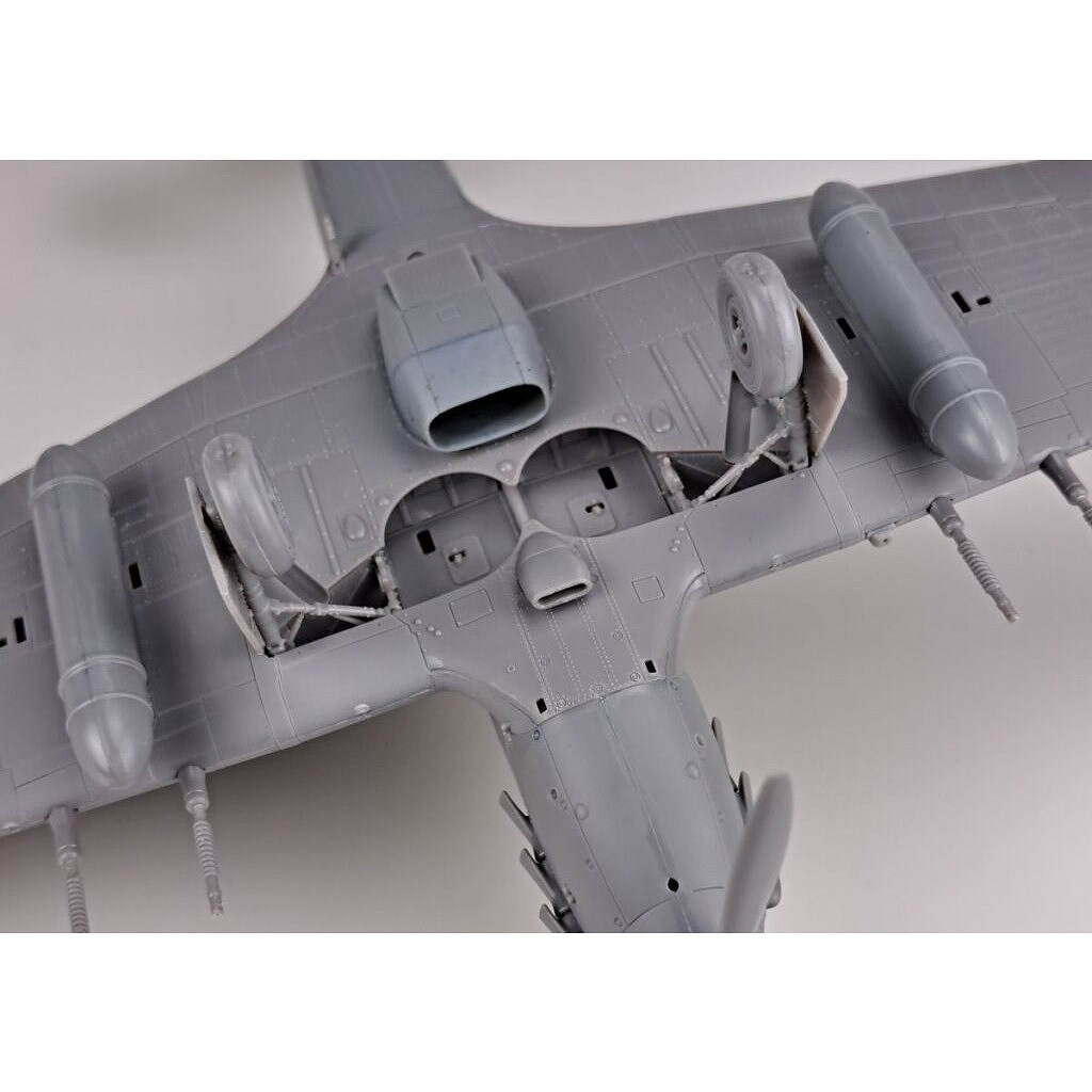 アルマホビー 1/48 ホーカー ハリケーン Mk.IIc アルマホビー初の1/48スケールキット「ハリケーンMk.IIc」を名