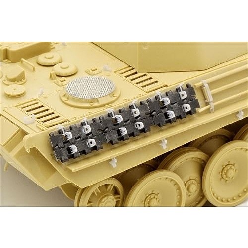 再入荷】BSKD35012 1/35 WWII ドイツ パンサー戦車用予備履帯