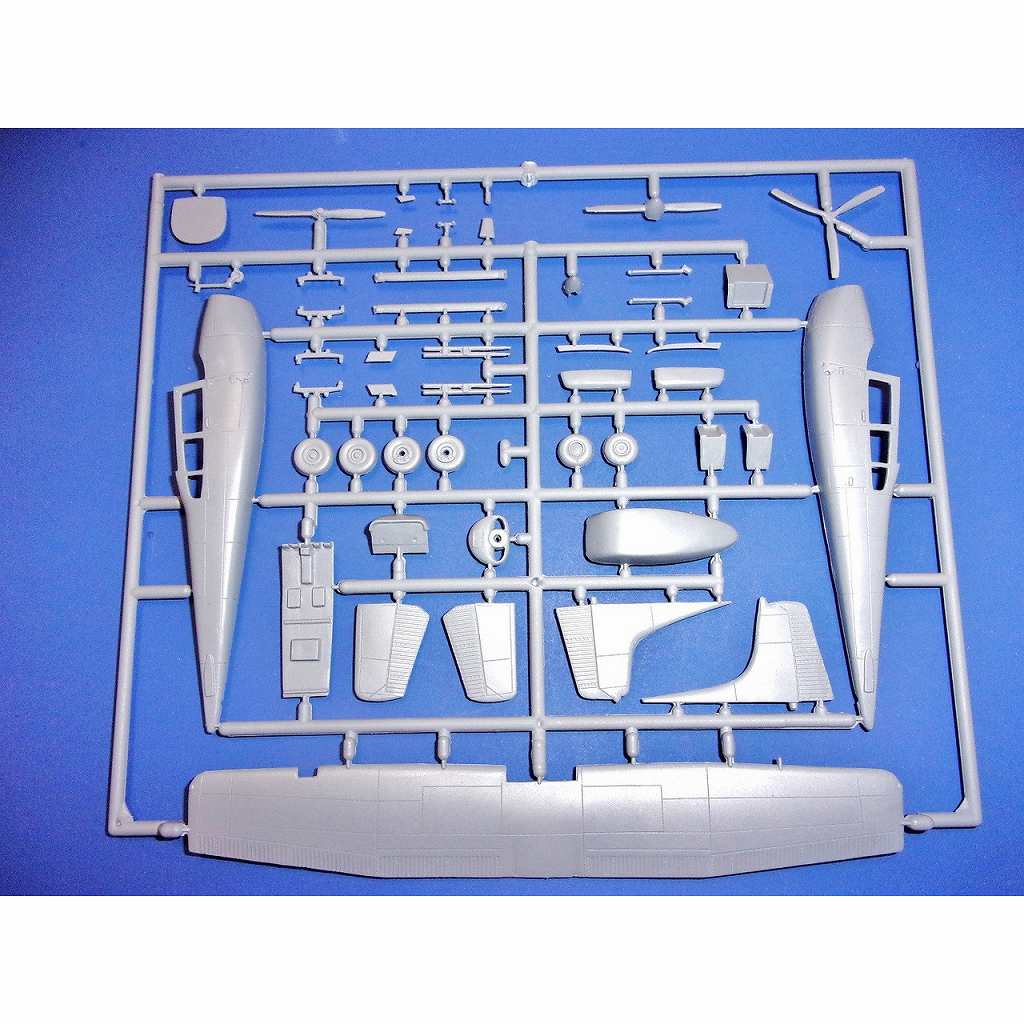 KPM0495 1/72 セスナ U-17B 
