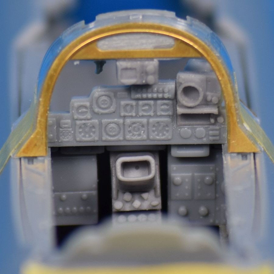 HMR48039 F-4E ファントムII 後期型 主翼前縁スラット