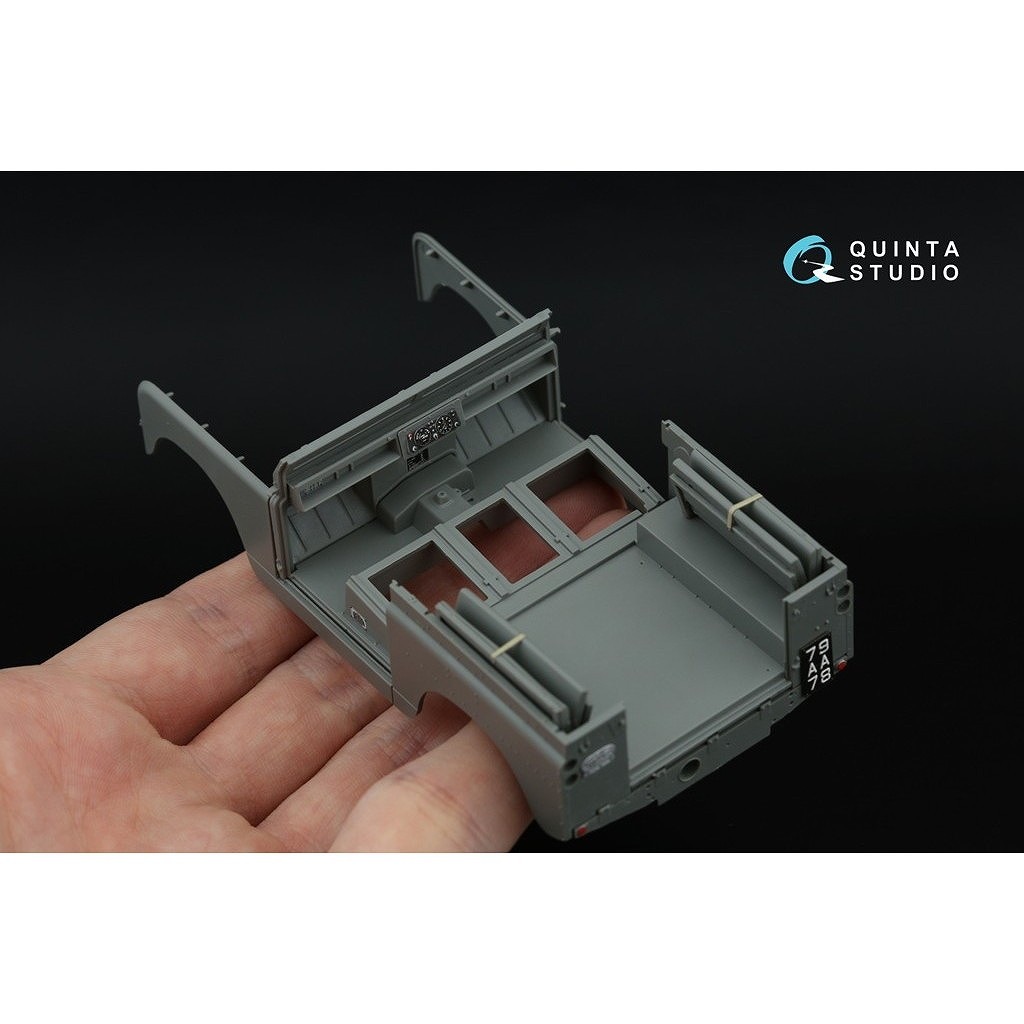 新製品】QD+35139 1/35 ランドローバー 88 シリーズII 内装カラー3D