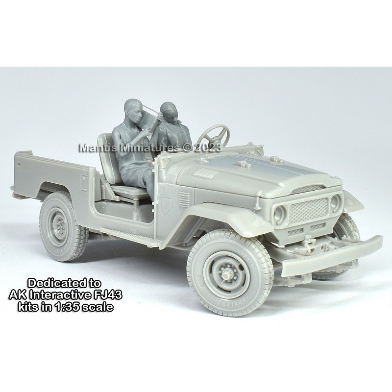 35169 1/35 現用 FJ43小型四輪駆動車 アフリカ民兵乗員セット(AK