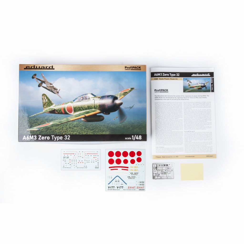 82213 1/48 零式艦上戦闘機三二型 プロフィパック | エデュアルド