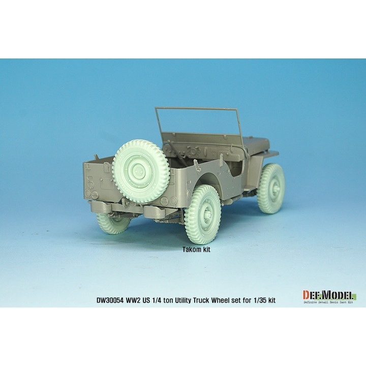 DW30054 WWII アメリカ ウィリス ジープ 自重変形タイヤセット 2 | DEF