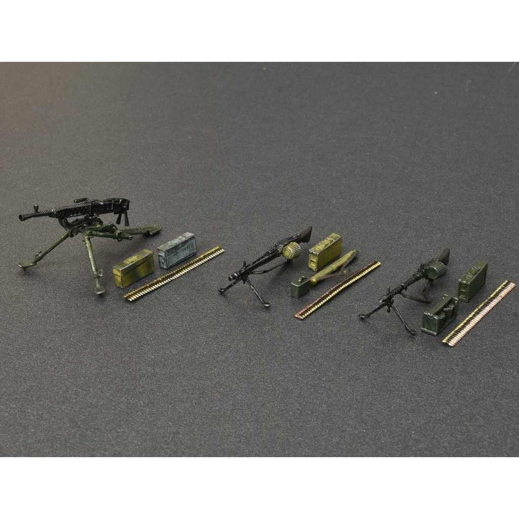 ミニアート 1/35 ドイツ軍 マシンガンセット プラモデル MA35250 n5ksbvb 71Z+t5LtVML._UF350,350_QL80_.jpg