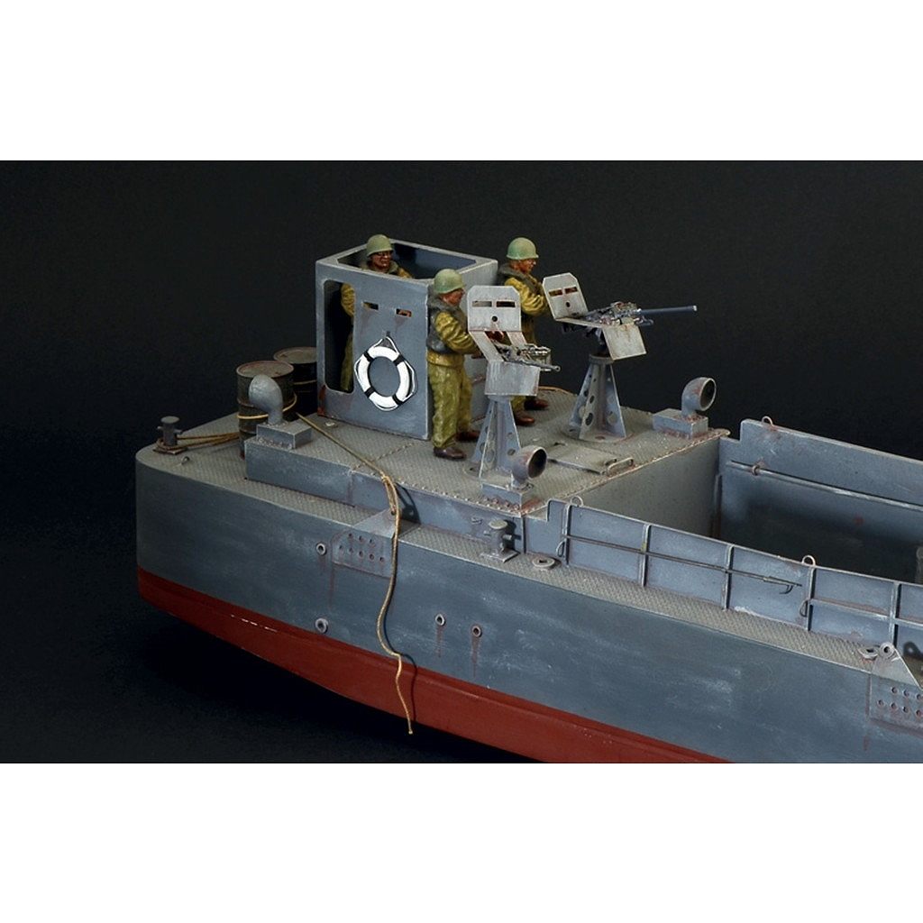 イタレリ 1/35 LCM 3 上陸用舟艇 スケールモデル 37803 イタレリ 1/35ミリタリー 1/35 LCM 3 上陸用舟艇 | タミヤ