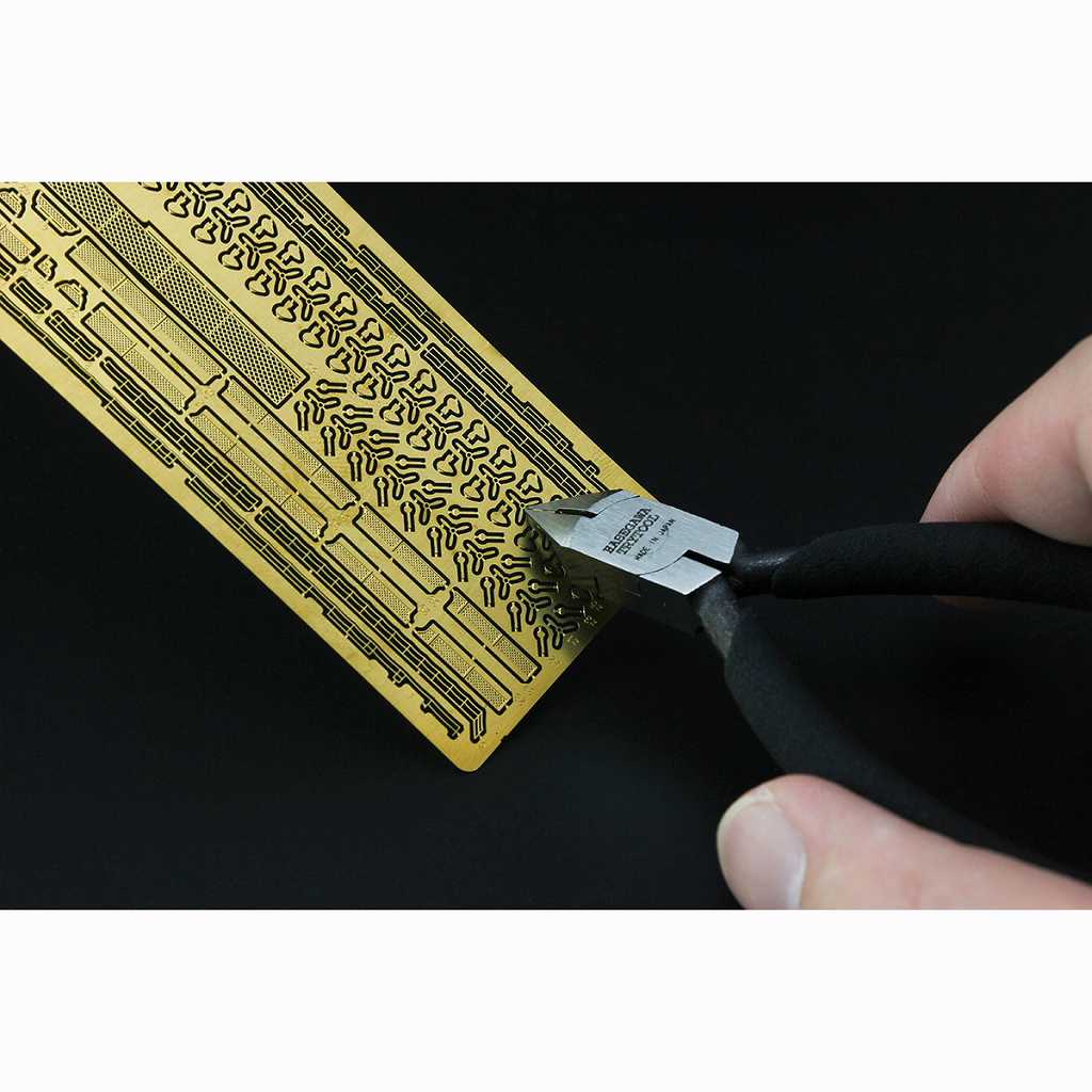 TT42 エッチング用ニッパー「斬」ザン【真鍮製エッチングパーツゲート