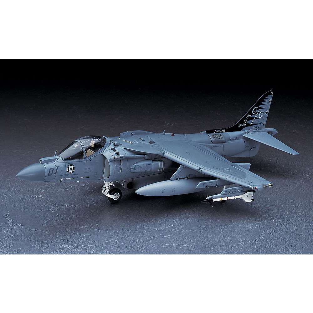 ハセガワ　1/48　AV-8BⅡ＋　ハリアーⅡ＋ プラモデル　完成品 Amazon | ハセガワ 1/48 アメリカ海兵隊 AV-8B ハリアー II