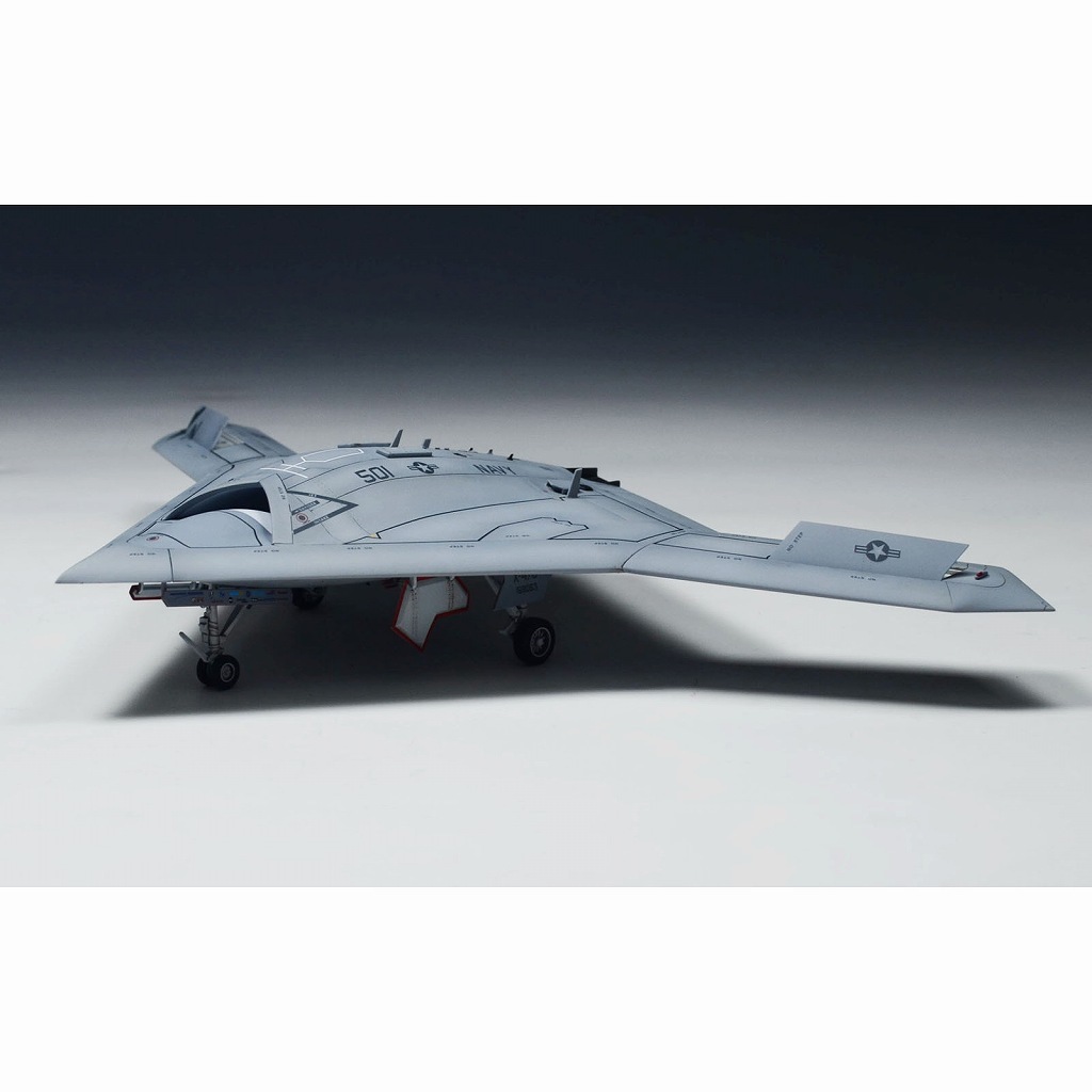 WP17217 1/72 X-47B UCAS-D (�ץ�ߥ��२�ǥ�����󥭥å�)