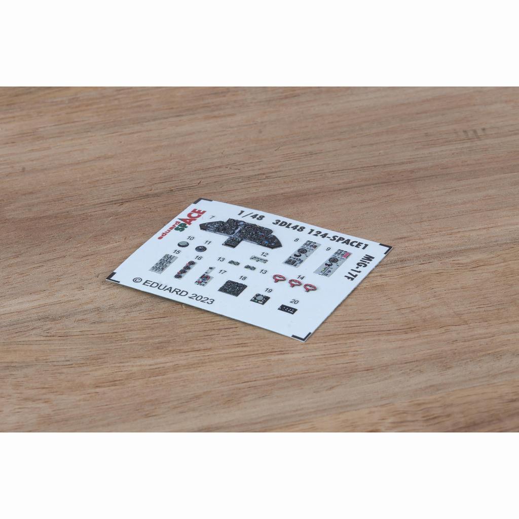 3DL48124 1/48 MiG-17F �����ڡ���������3D�ǥ����� w/���å��󥰥ѡ��ĥ��å� (������)