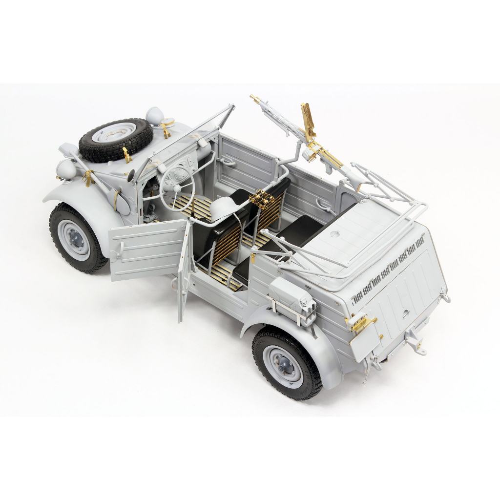 1/9 エッシー「 VW TYP82 キューベルワーゲン」 03500 キューベルワーゲン Typ 82 プレミアムエディション | ドイツ