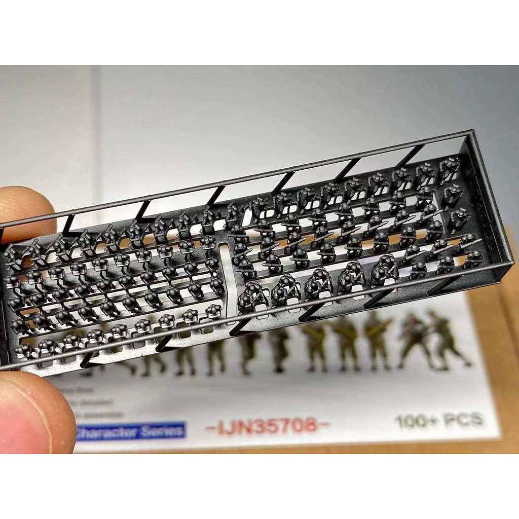 IJN35708 日本海軍 フィギュアセット8 乗組員・戦闘中 1930-45年