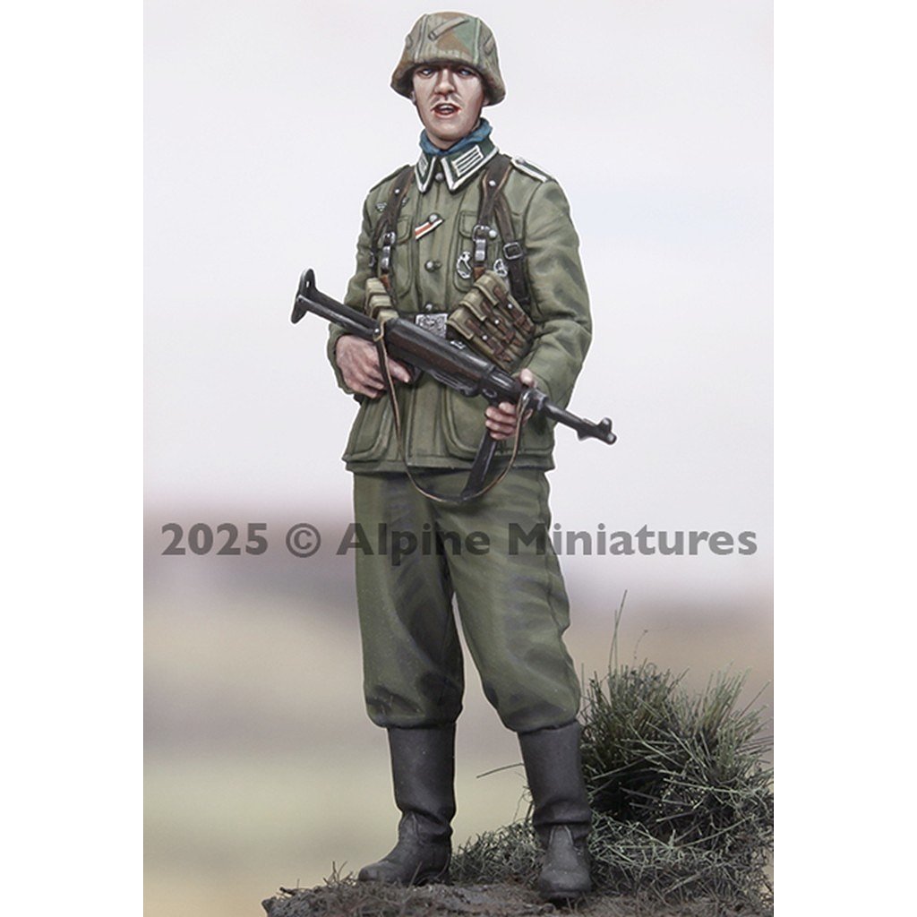 新製品】35330 1/35 WWII ドイツ MP40を持つ装甲擲弾兵下士官