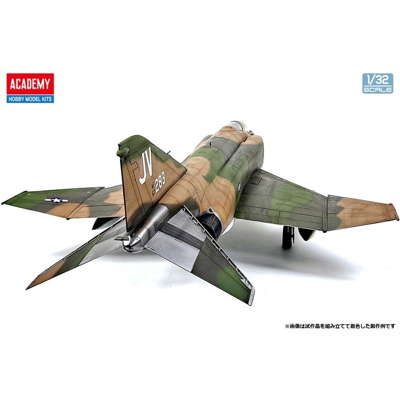 プラモデル飛行機1:32 SCALE マクダネルF-4 CID ファントムI マクダネル ダグラス F-4EファントムII (初期生産型