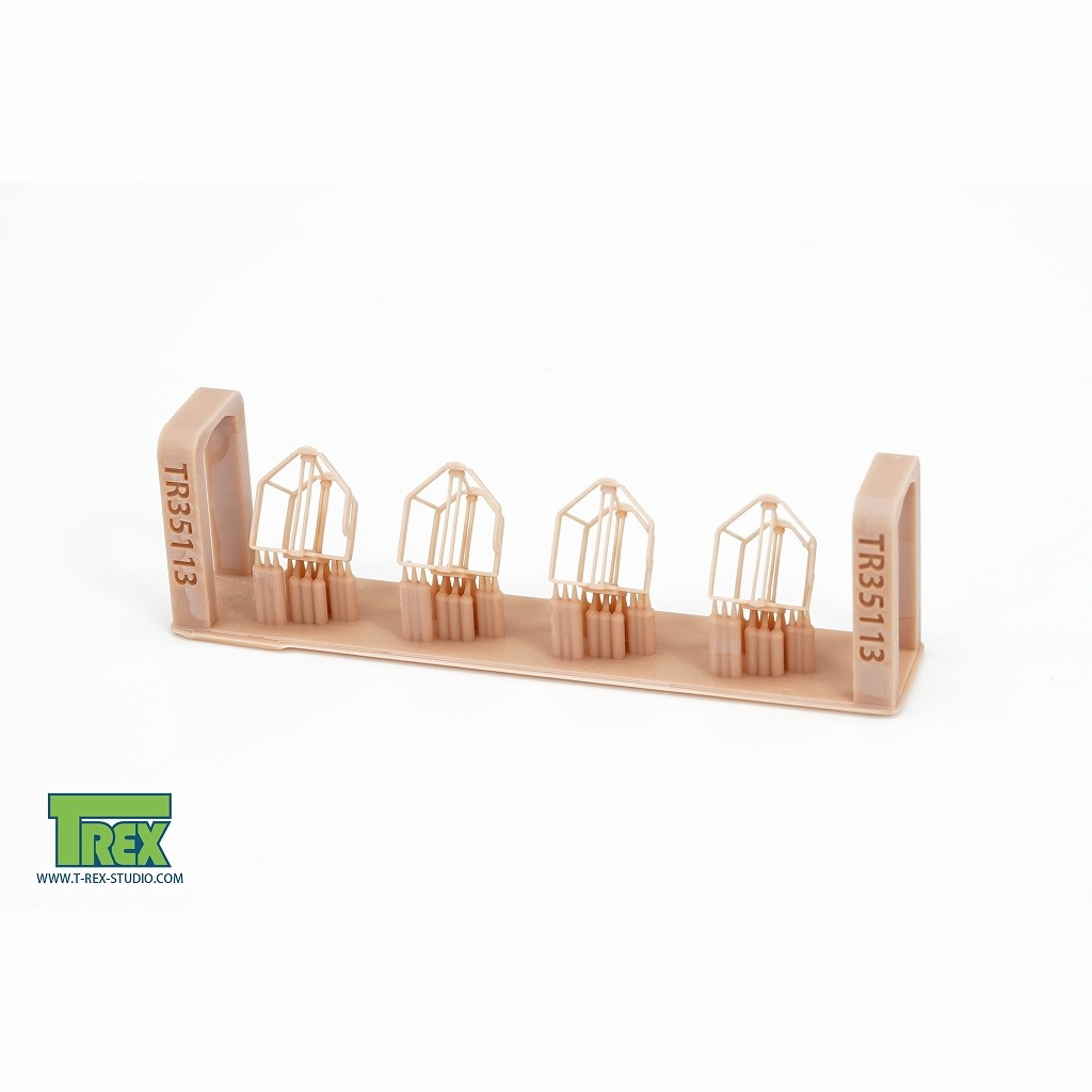 TR35113 1/35 WWII イギリス戦車用 ブレードベーン直接照準器(4個入