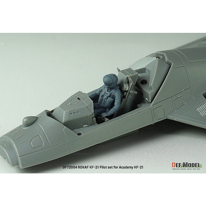 DF72004 1/72 韓国空軍 KF-21 ポラメ パイロットセット アカデミー用