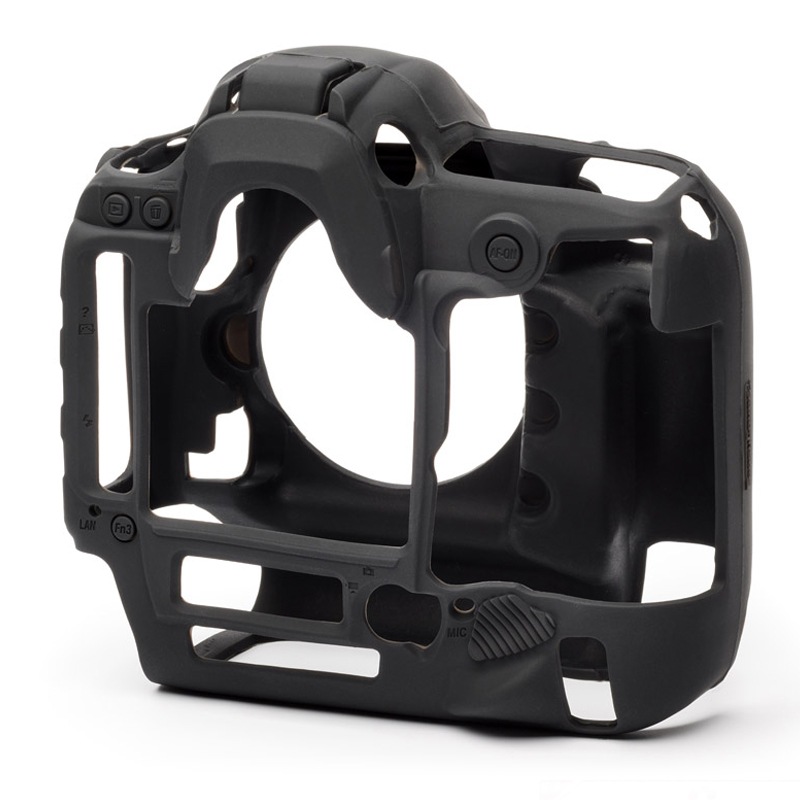 �����������С� Nikon D6 �� �֥�å�