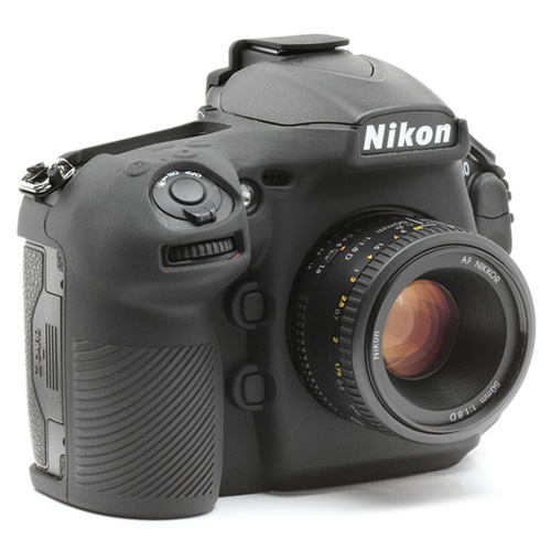 �����������С� Nikon D810 �� �֥�å�