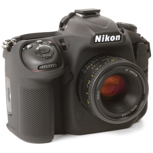 �����������С� Nikon D500 �� �֥�å�