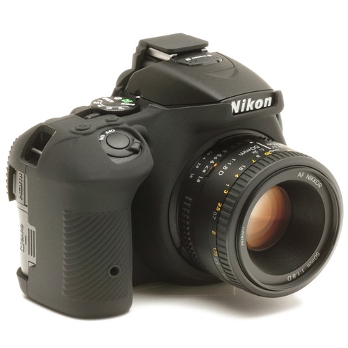 �����������С� Nikon D5600 �� �֥�å�