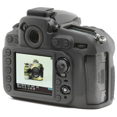 �����������С� Nikon D810 �� �֥�å�