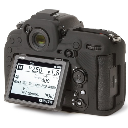 �����������С� Nikon D500 �� �֥�å�