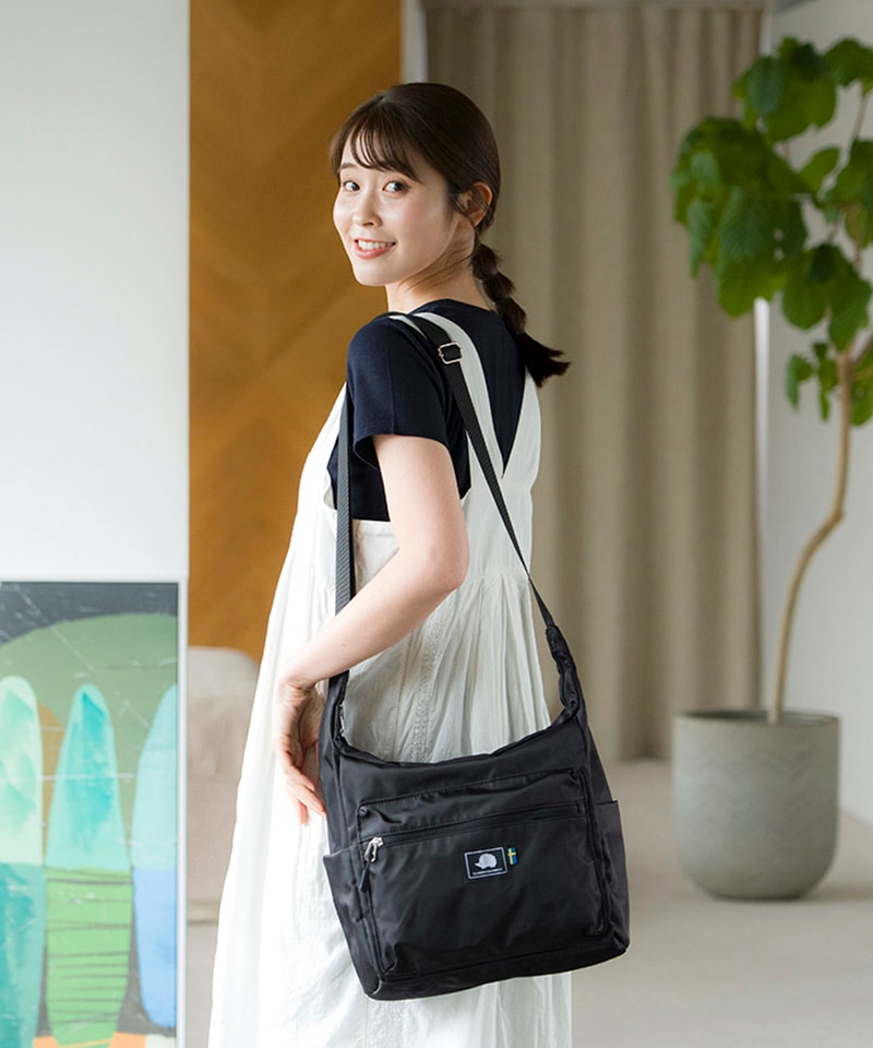 ビッグショルダーバッグ＜撥水加工＞