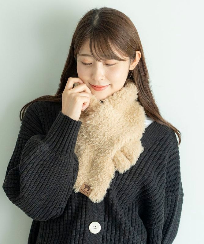 【メール便対象商品】ファーヤーン差し込みマフラー