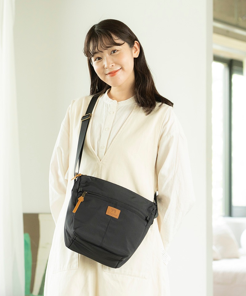 新柄】台形ショルダーバッグ＜撥水加工＞｜キッピス / kippis｜Köta