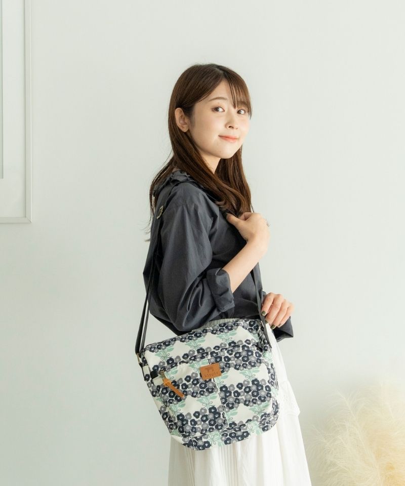 新柄】台形ショルダーバッグ＜撥水加工＞｜キッピス / kippis｜Köta
