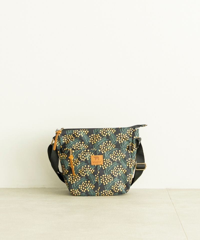 新柄】台形ショルダーバッグ＜撥水加工＞｜キッピス / kippis｜Köta