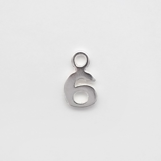 00106546SVC SV925製チャーム 数字6 8.0×5.0×0.8mm 1ヶ