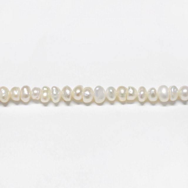 80WBT45WH 淡水パールビーズ ボタン ホワイト 約4-5mm 約20cm 1連