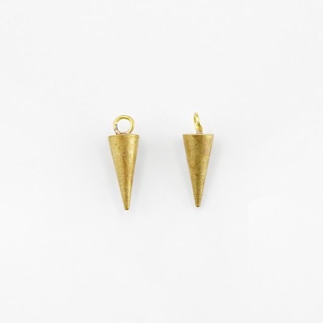 2210579BRC 真鍮製チャーム コーン 生地 10.5×4.0×4.0mm10ヶ - 卸