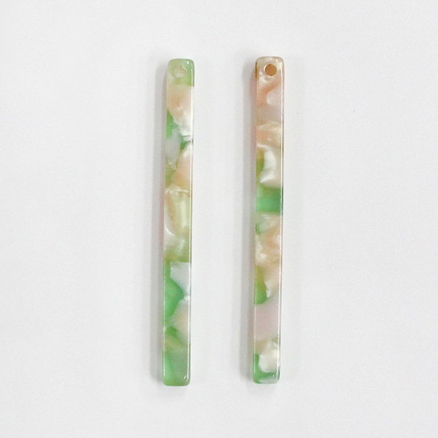 2750002RSC アクリル製チャーム スティック グリーン×ピンク 45.0×4.0×3.0mm 30ヶ 【アウトレット特価】