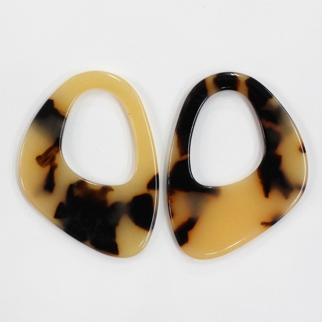 2750023RSP アクリル製パーツ 変形オーバル べっ甲風 44.0×33.0×2.5mm