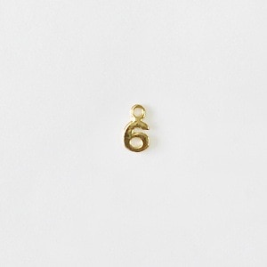 GPP-380-n6 SV925製チャーム 数字6 ゴールド 8.0×5.0×0.8mm 4ヶ【WEB限定特価】