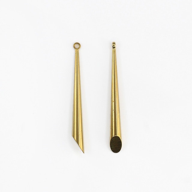 901F0060BRC 真鍮製チャーム スティック斜めカット 生地 30.0×3.0mm 10ヶ