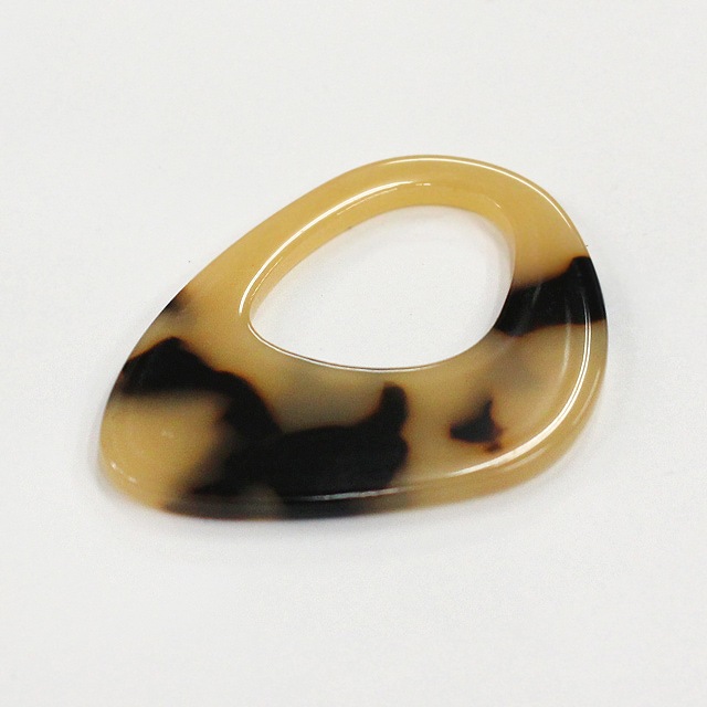 2750023RSP アクリル製パーツ 変形オーバル べっ甲風 44.0×33.0×2.5mm