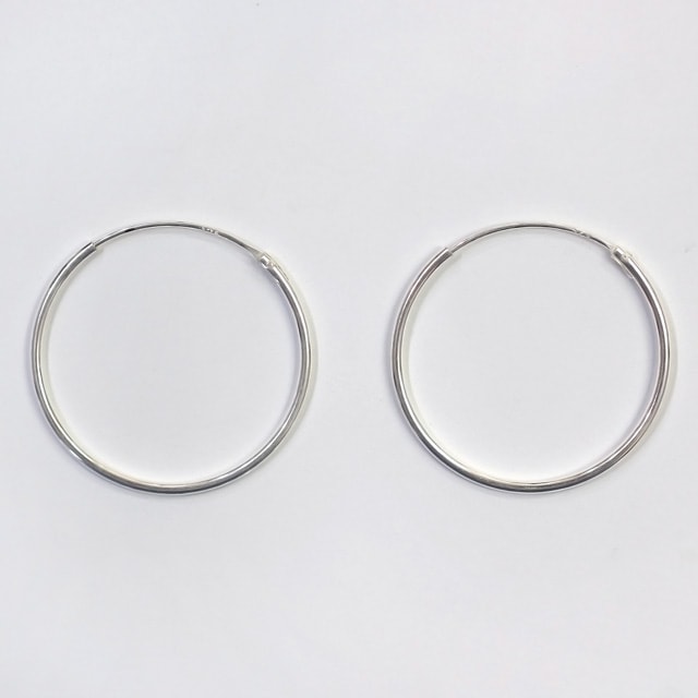 中空フープピアス 750刻印 ITALY 直径25mm 中空フープピアス 750刻印 ITALY 直径25mm アクセサリー