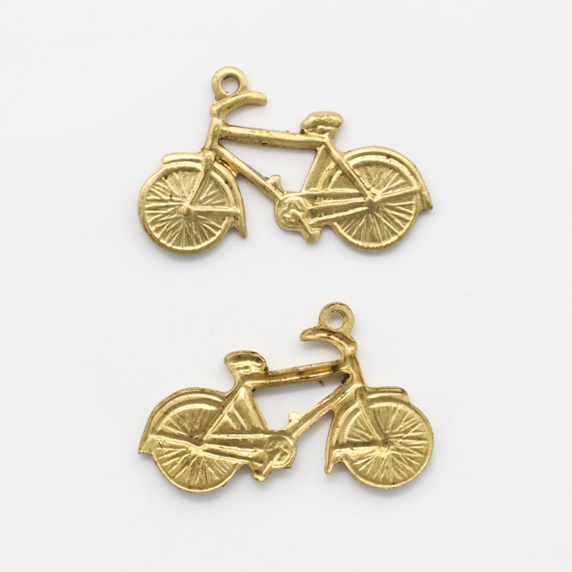 01R0080BRC 真鍮製チャーム 自転車 裏抜き 生地 14.0×21.0×1.3mm 2ヶ