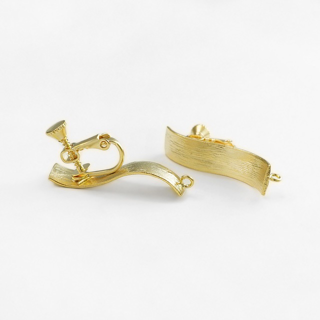 ラウンド用品・アクセサリー HAYA 99A0420BRE 真鍮製イヤリング レクタングル ウェーブ カン付 マット