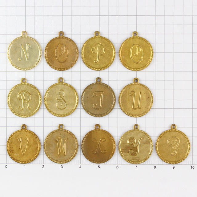 チャームサンプル 0536300ZBRC 真鍮製チャーム アルファベットZ 生地 21.0×18.5×1.0mm 1