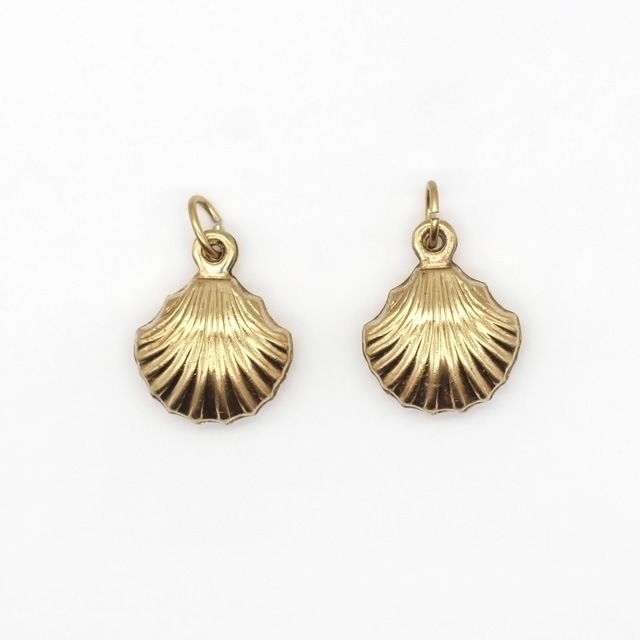 ジャックトム 14K バングル タートル チゼルワーク 14金ゴールド 女性向け ジャックトム 14K バングル タートル チゼルワーク 14金ゴールド