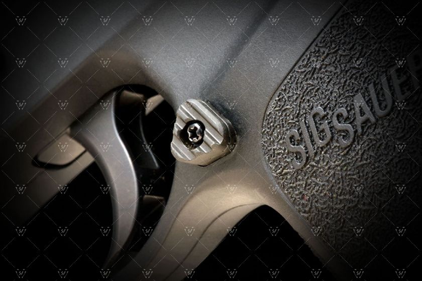 ���ȥ饤����������ȥ꡼ Modular Magazine Release for Sig Sauer P320 Strike Industries SI-P320-MMR