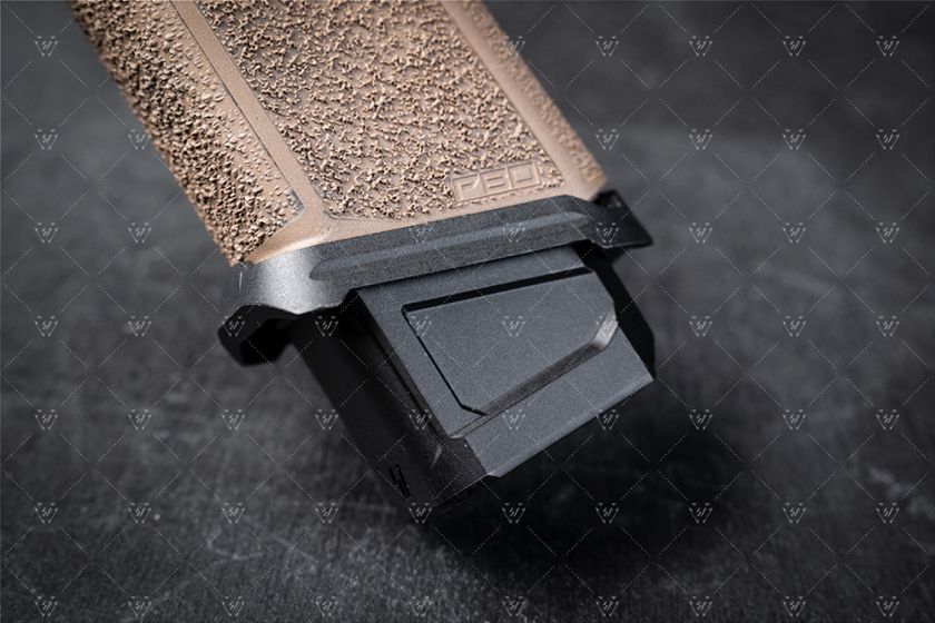 ���ȥ饤����������ȥ꡼ Magwell for Polymer80 - G17 & G19 Frames Strike Industries SI-P80-MagWell